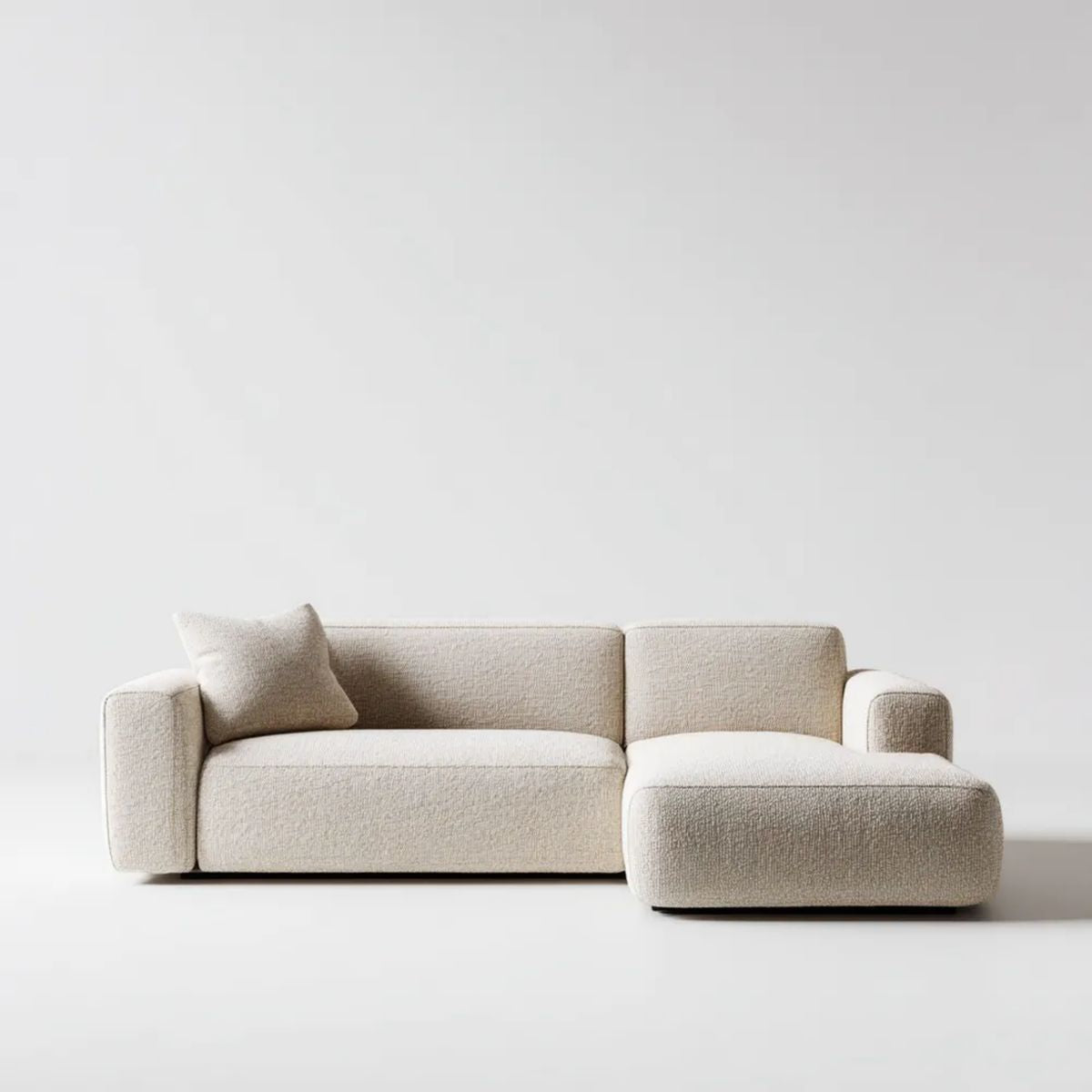 Sofa narożna z prawostronnym szezlongiem z tkaniny bouclé ecru, 250 × 160 × 75 cm, kształt L